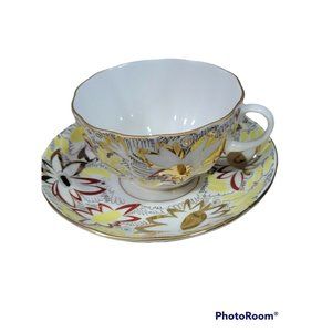 LOMONOSOV  St Petersburg Russia Export Red Yellow Gold Floral Teacup Saucer